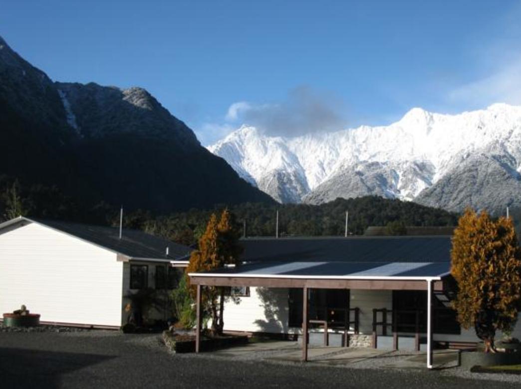 Lake Matheson Motel Fox Glacier Exterior photo